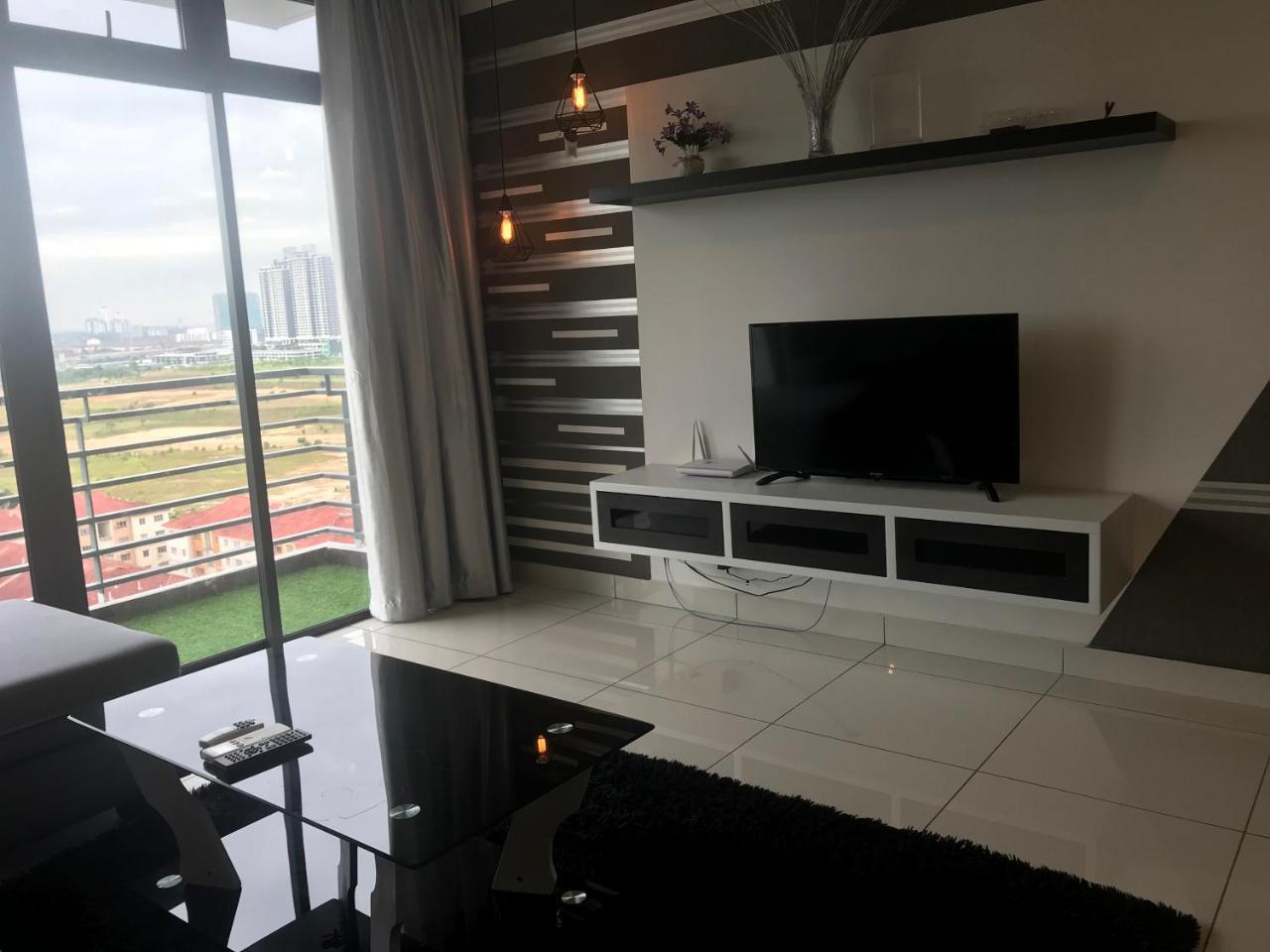 1Tebrau Premium Suites By 12Stay Johor Bahru Exterior foto